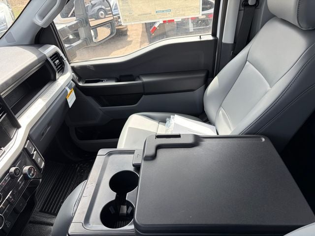 2025 Ford F-550SD XL DRW