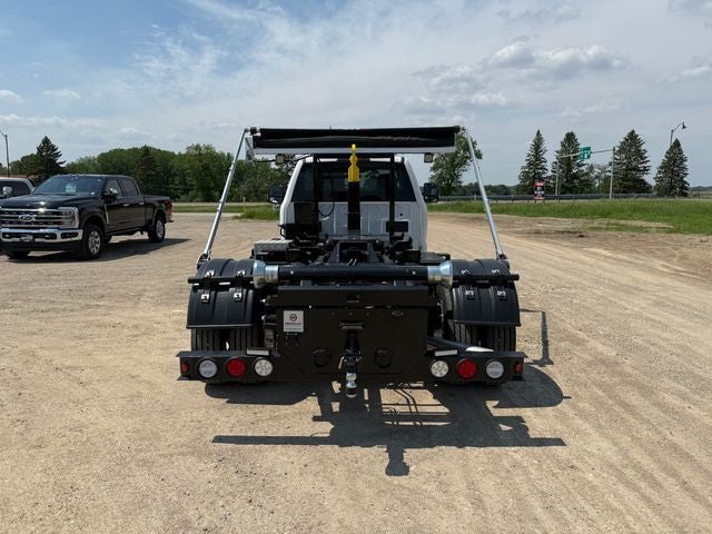 2024 Ford F-600SD Hooklift XLT