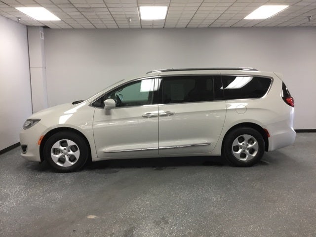 Used 2017 Chrysler Pacifica Touring-L Plus with VIN 2C4RC1EG4HR669903 for sale in Albert Lea, Minnesota