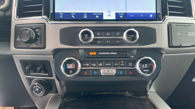 2022 Ford F-350SD Lariat