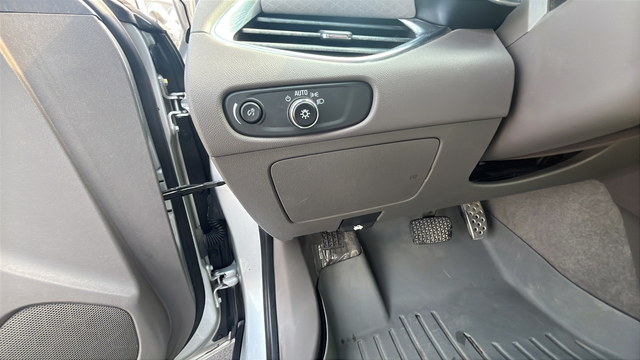 2017 Chevrolet Malibu LT 1LT
