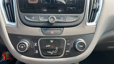 2017 Chevrolet Malibu LT 1LT