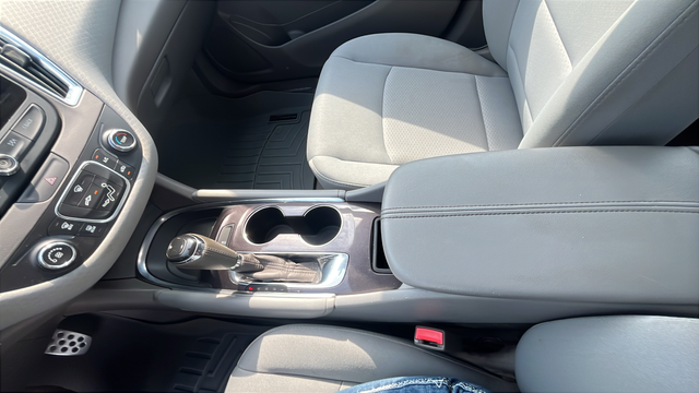 2017 Chevrolet Malibu LT 1LT
