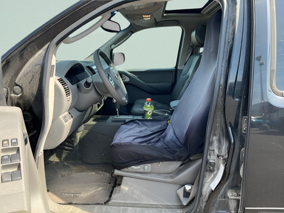 2005 Nissan Frontier LE