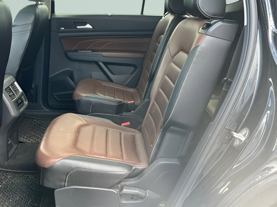 2022 Volkswagen Atlas 3.6L V6 SEL Premium R-Line
