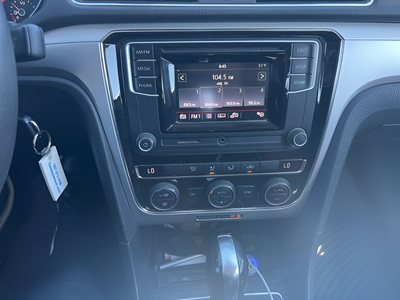 2016 Volkswagen Passat 1.8T S