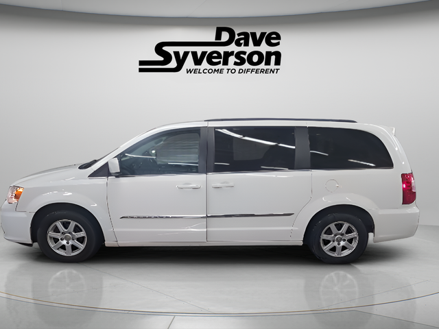 2012 Chrysler Town & Country Touring