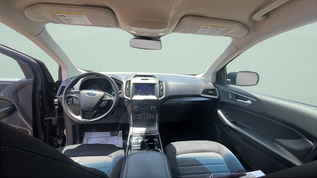 2020 Ford Edge SE