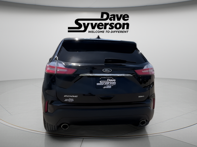 2020 Ford Edge SE