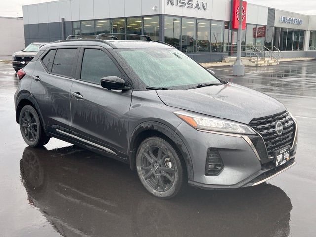 2023 Nissan Kicks SR