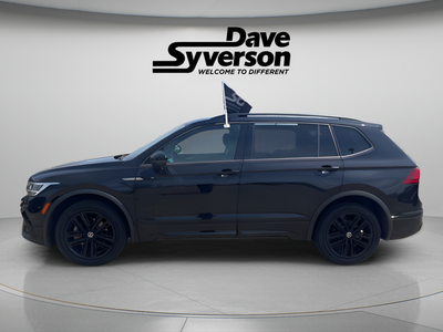 2022 Volkswagen Tiguan 2.0T SE R-Line Black
