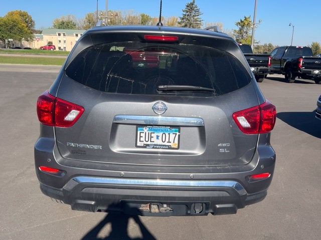 2018 Nissan Pathfinder SL