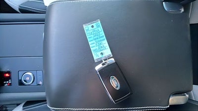 2023 Land Rover Discovery Metropolitan Edition