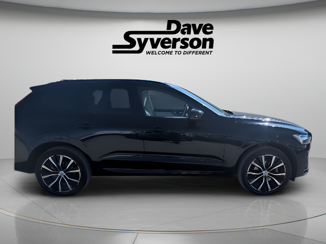 2023 Volvo XC60 B5 Plus Dark Theme